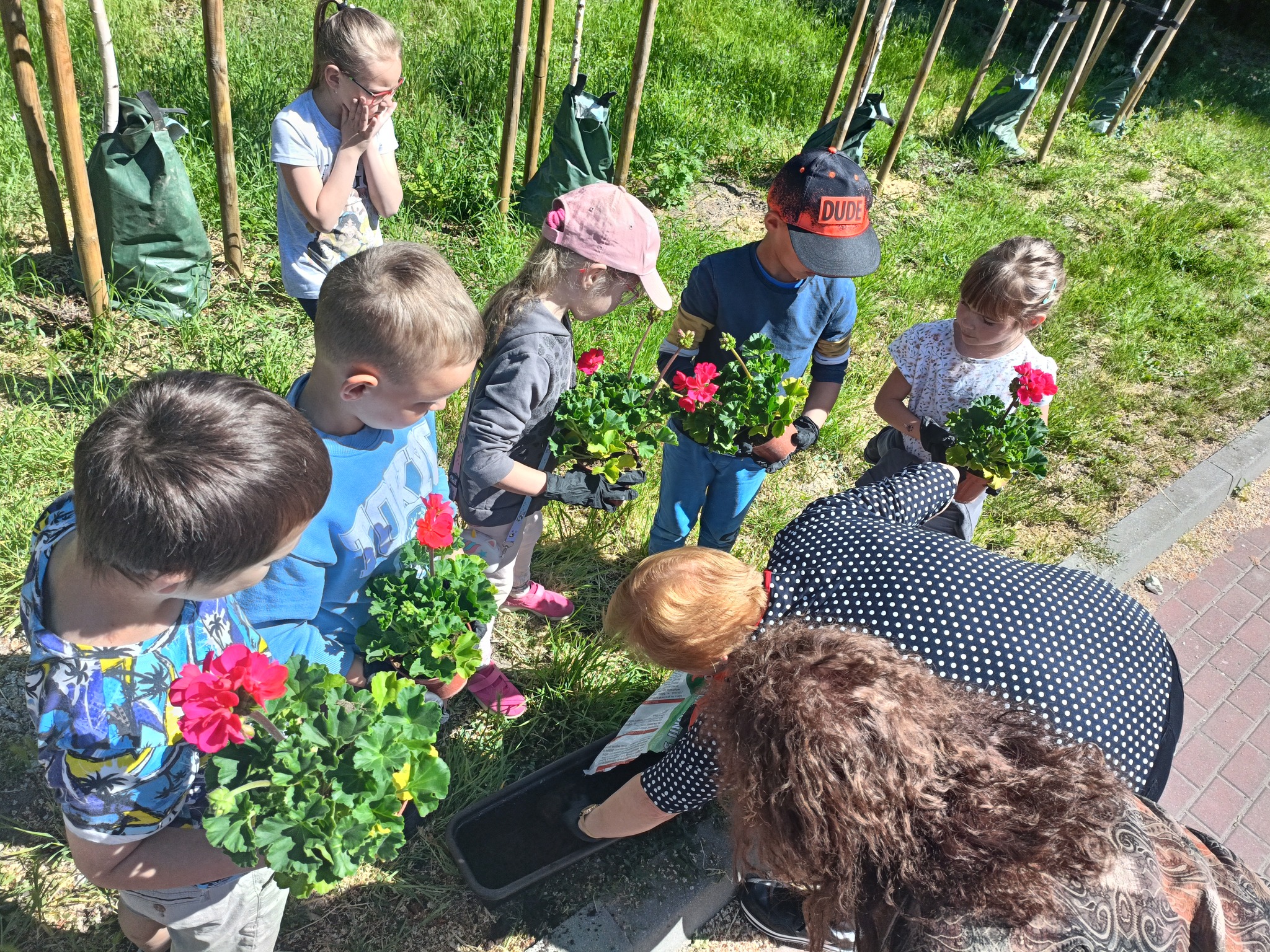 350246760_218968670900988_47763241900008722_n