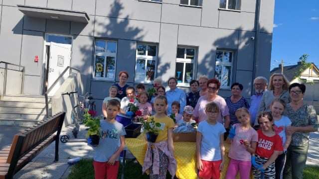 351158590_1399541923946610_1082149833588671172_n