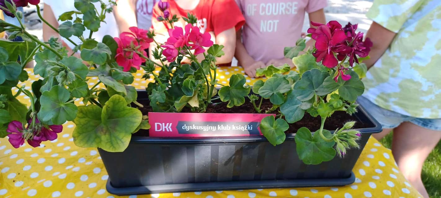 351171711_1980789922273486_8852739405220789800_n