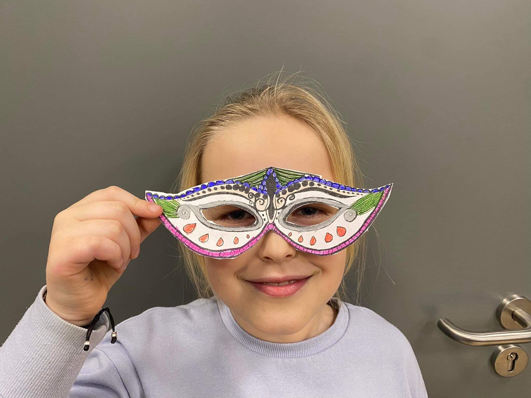 329524429_1110097256467542_70541528015445629_n